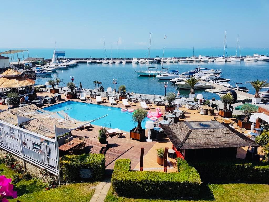 Dolce Vita Sea View Apartment Sveti Vlas Eksteriør bilde
